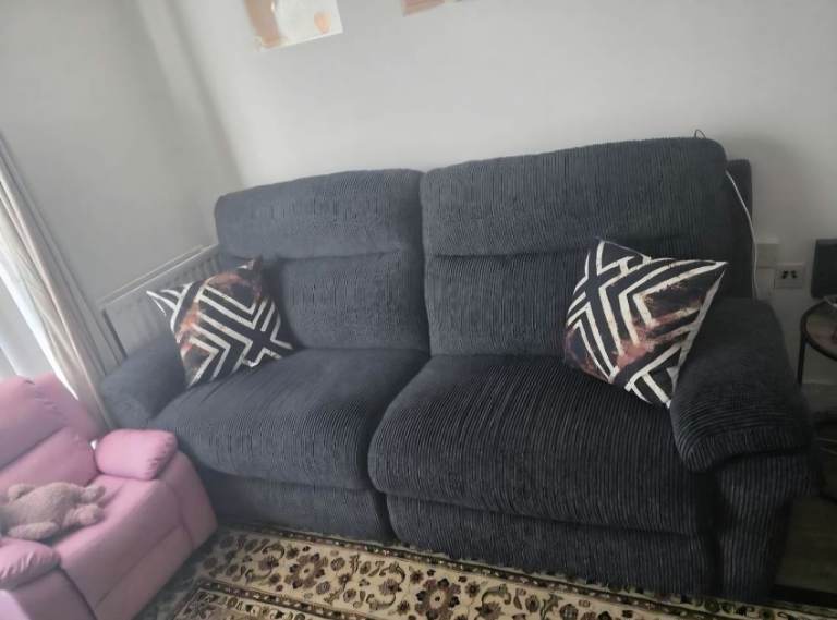 Grey Fabric tree-Seater – Good Condition