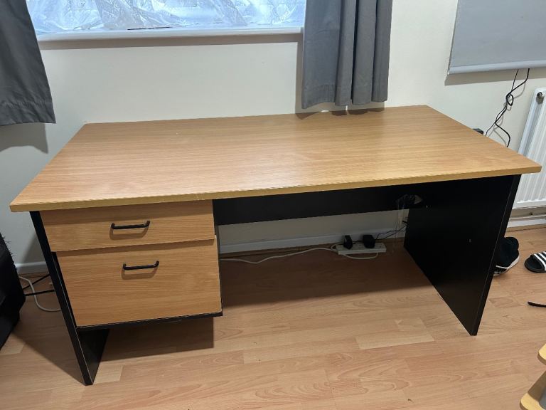  large computer office desk 