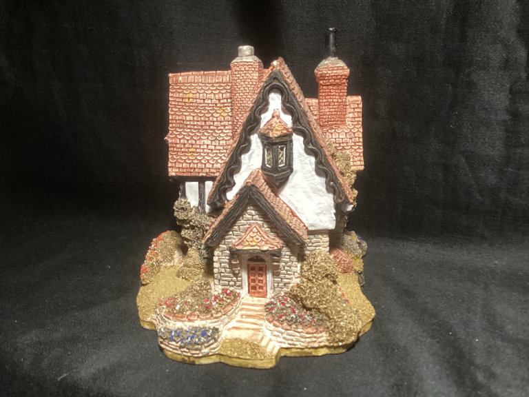 Lilliput Lane, Tanglewood Lodge.