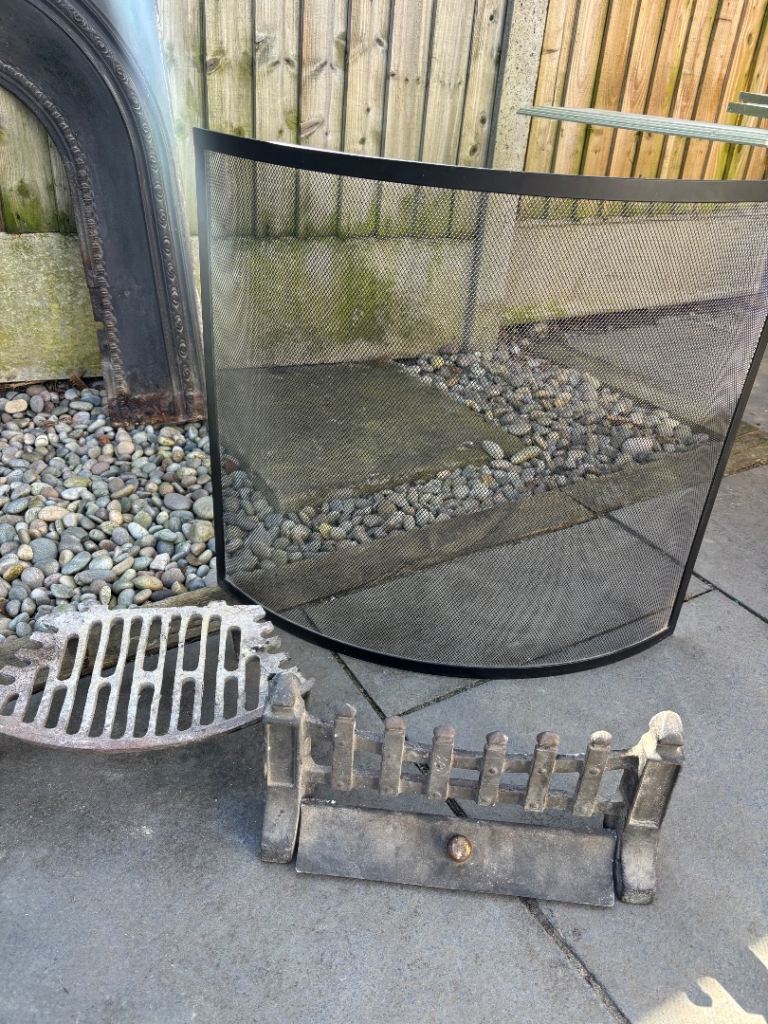 Fire grate and guard