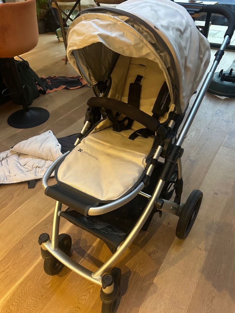 Reduced to sell immediately. Uppababy pushchair with sleeping bag 
