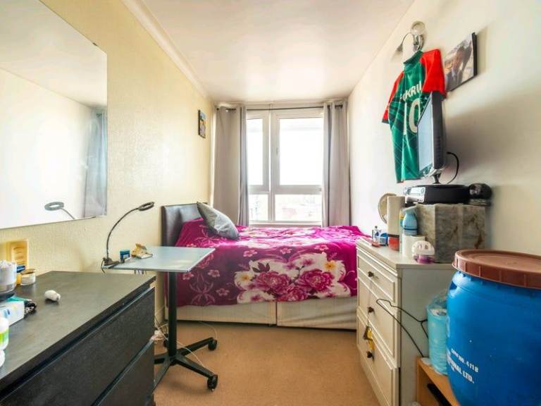 👌Limehouse/Canary Wharf*Views*3Beds With Lounge! Available Now!!