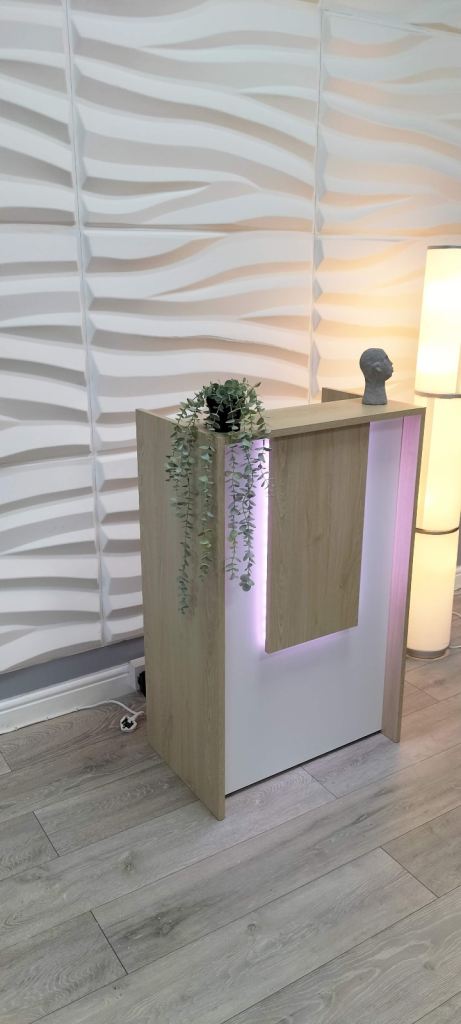 Salon reception desk 