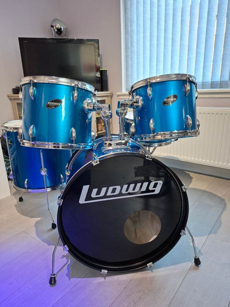 Ludwig Accent 5-piece Blue Drumkit (pre-owned)