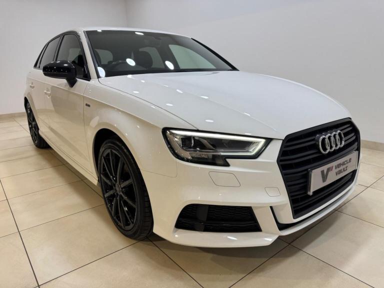 AUDI A3 1.0 TFSI 30 Black Edition Sportback Euro 6 (s/s) 5dr 2018