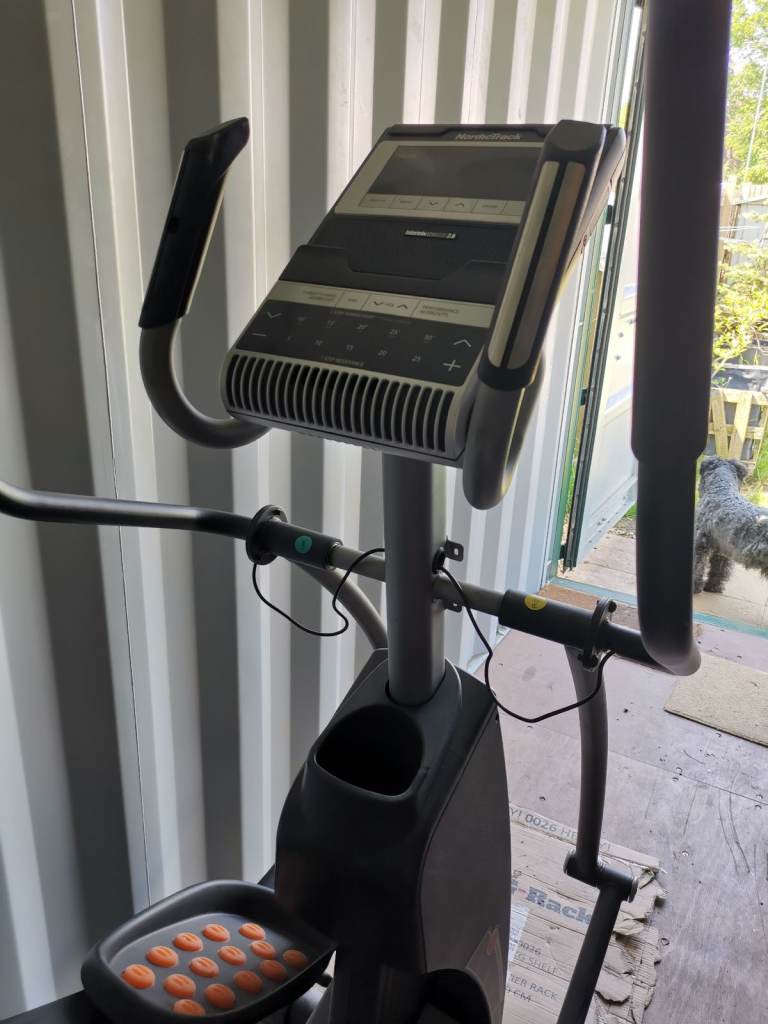 NordicTrack E12.0 Folding Elliptical Cross Trainer