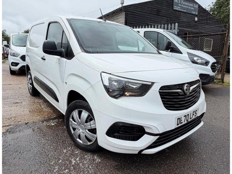 2020 Vauxhall Combo 2300 1.5 Turbo D 100ps H1 Sportive Van PANEL VAN DIESEL Manual