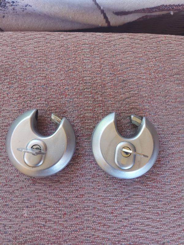 Disc padlocks complete with key
