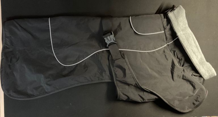 DOG COAT - BRAND NEW - SIZE 24” 