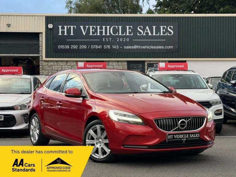 2019 Volvo V40 1.5 T3 GPF Inscription Hatchback 5dr Petrol Auto Euro 6 (s/s) (152 ps) Hatchback P...