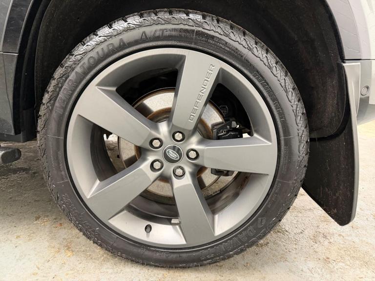 2022 Land Rover Defender 110 5.0 P525 V8 Auto 4WD Euro 6 (s/s) 5dr ESTATE Petrol Automatic