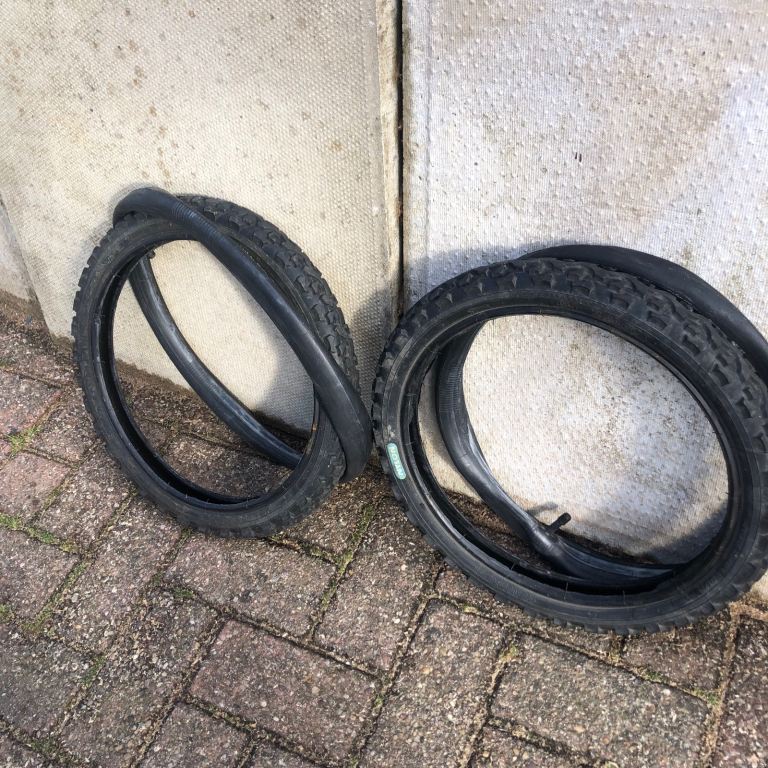 🚲🚲 for sale kids push bike tyres comes with free inner tubes bargain