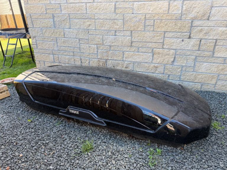 Thule Motion XT XL Rooftop Box with Car Bars