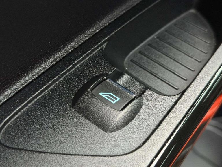 2013 Ford B-MAX 1.5 TDCi Zetec 5dr MPV DIESEL Manual