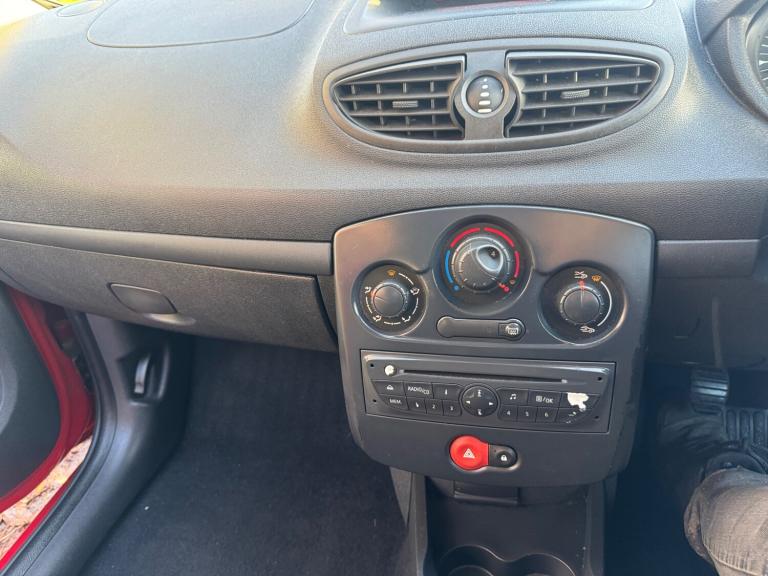 2009 Renault Clio 1.2 16V Extreme 3dr HATCHBACK Petrol Manual