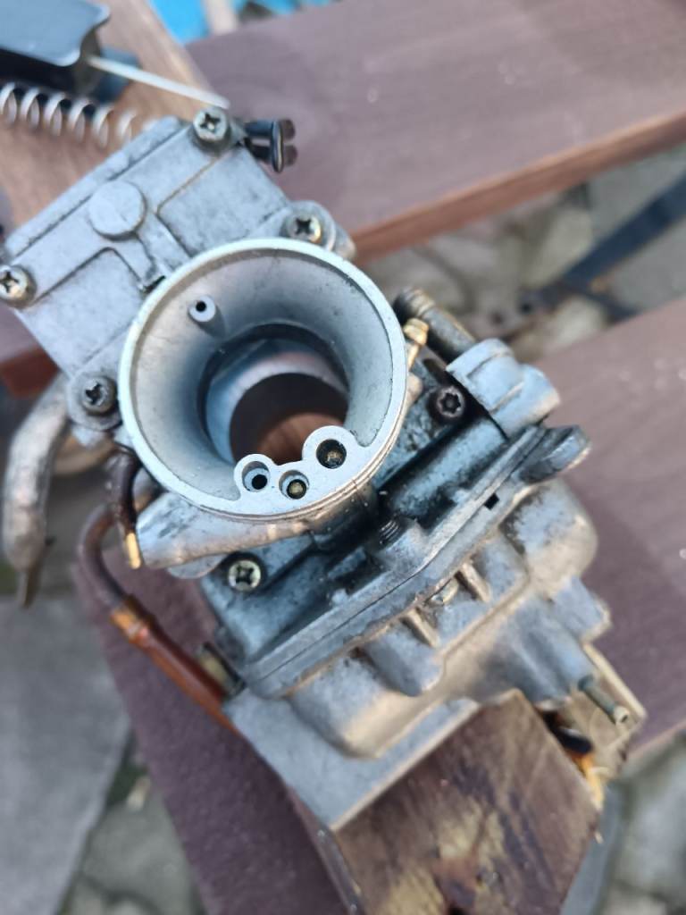 Yamaha dt125 carb 