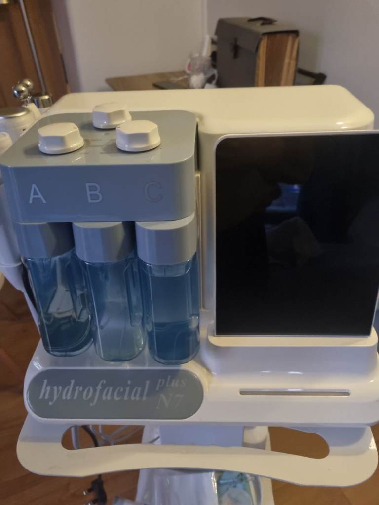 HydroFacial Machine 