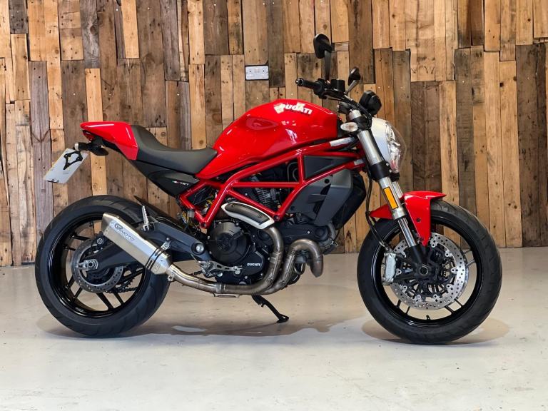 Ducati Monster 797 2017 only 7856 miles!
