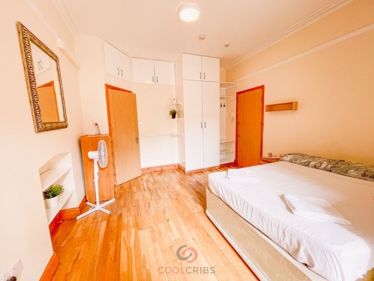 Studio flat in a beautiful in Linden Gardens, Notting Hill, W2-Ref: 861