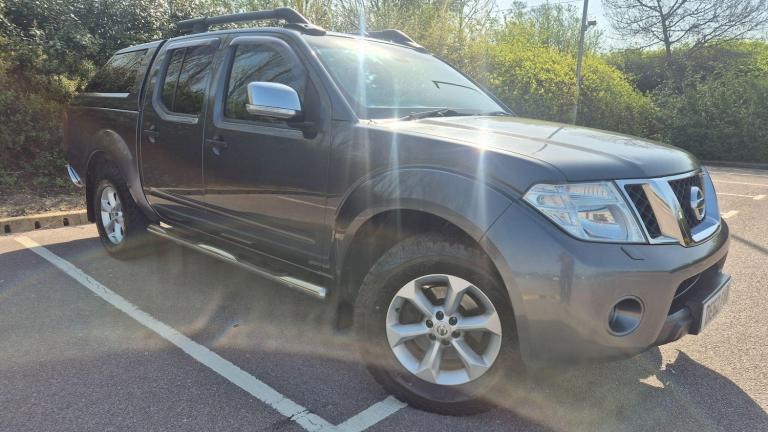  Nissan Navara 2.5 dCi Tekna 4WD Euro 5 4dr Diesel Manual