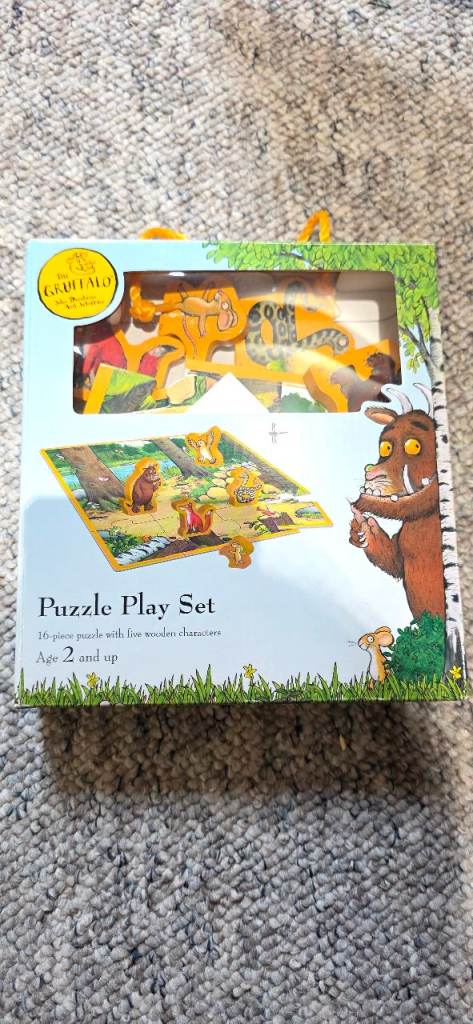 Gruffalo bundle, jigsaw and wooden figures 