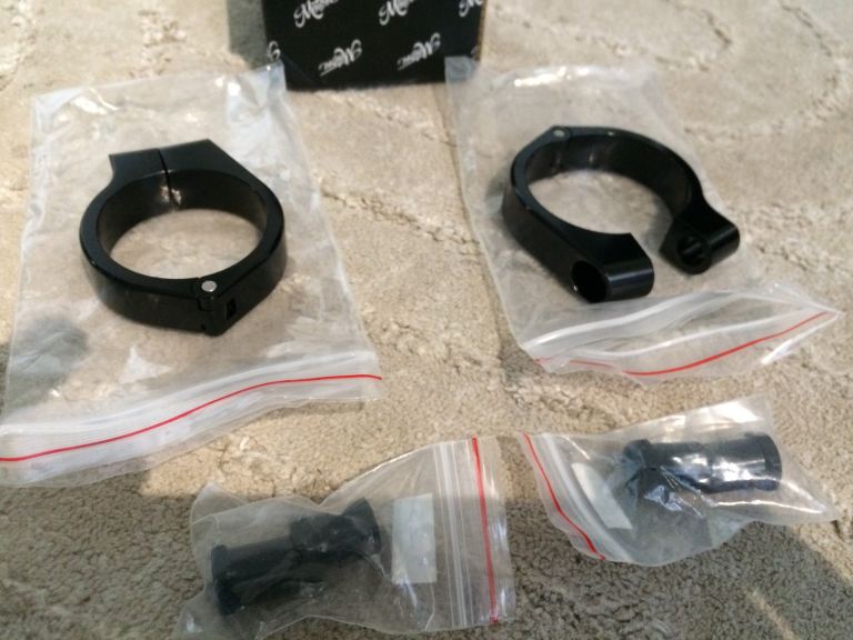 Motone indicator brakets M10 47mm.
