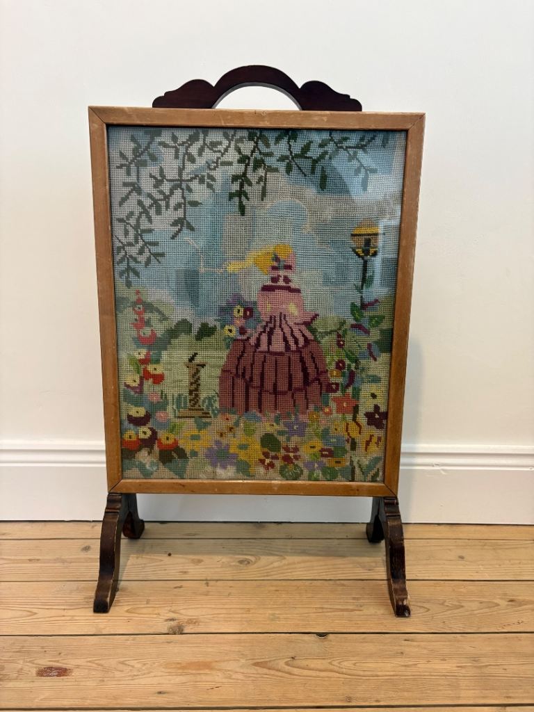 Vintage retro fire screen 