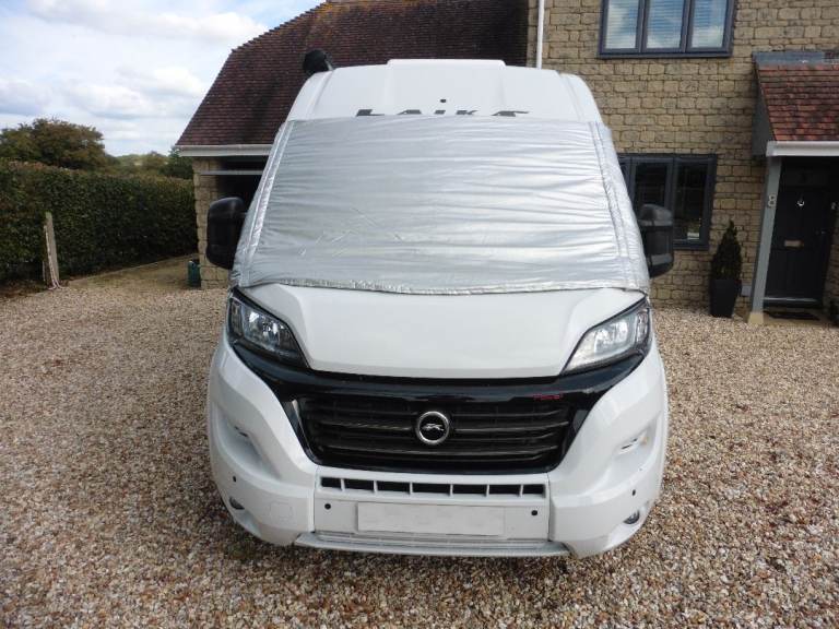 Motorhome/Camper Insulated Windscreen Cover