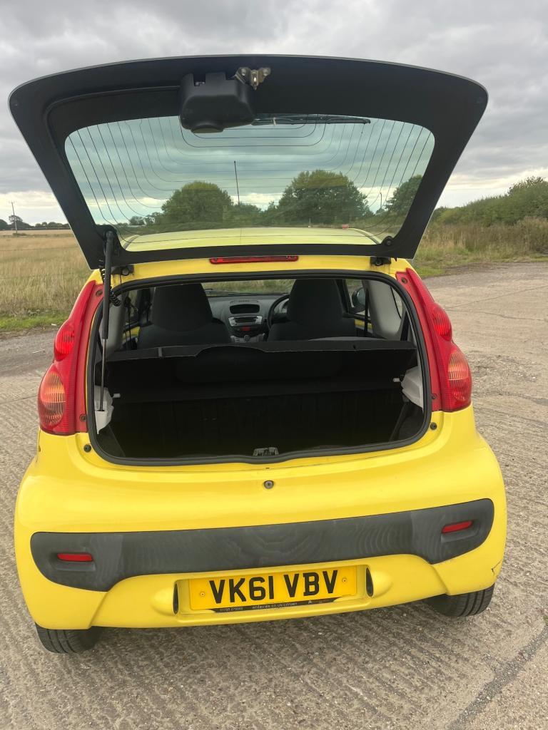 2011 Peugeot 107 Urban Lite*10m mot*£20 tax*70mpg*Low Insurance*ONLY 66k miles