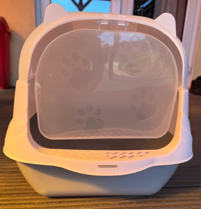 Covered Cat Litter Box Tray with Handle & Swing Door - White/Grey Pet Toilet