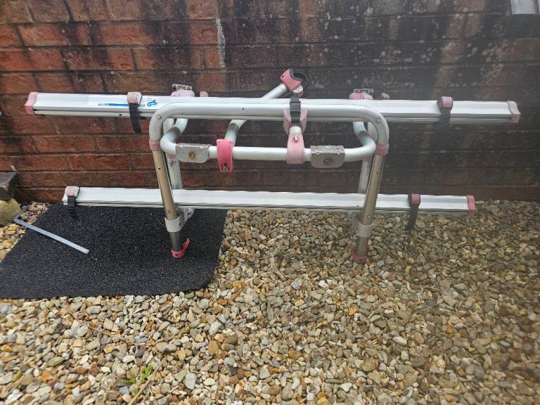 PRO C Bike Rack – Good Condition, Silver