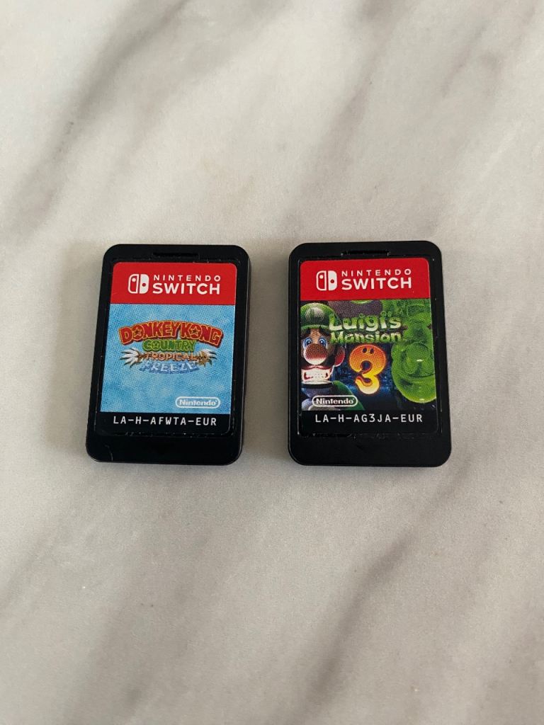 Donkey kong and Luigi’s mansion 3 Nintendo switch