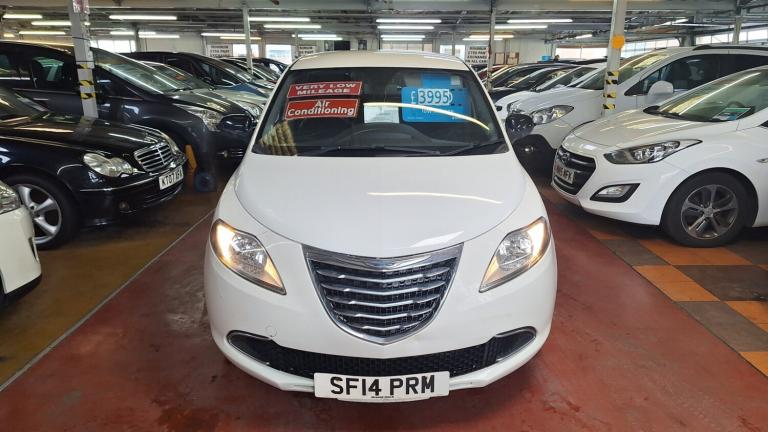 2014 Chrysler Ypsilon 1.2 SE 5-Door From £3,195 + Retail Package HATCHBACK Petrol Manual