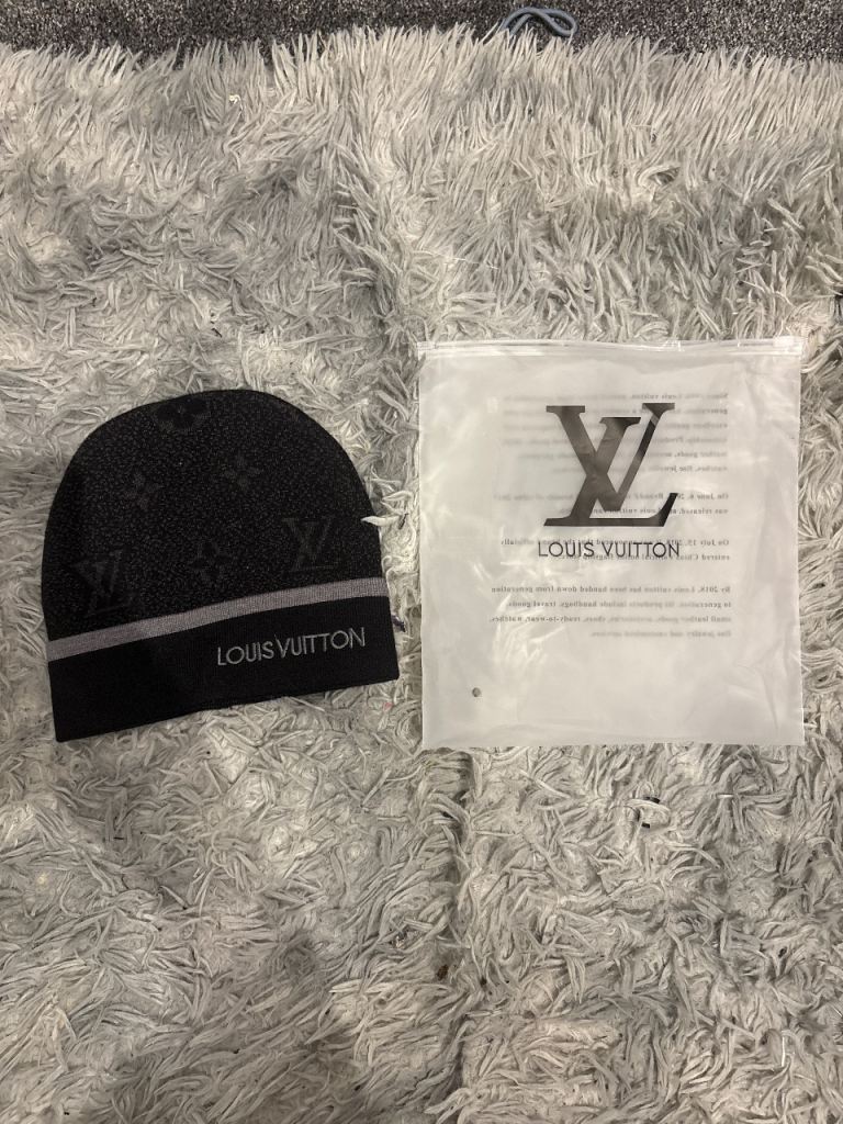 Louis Vuitton Black Beanie Hat – As Good As New