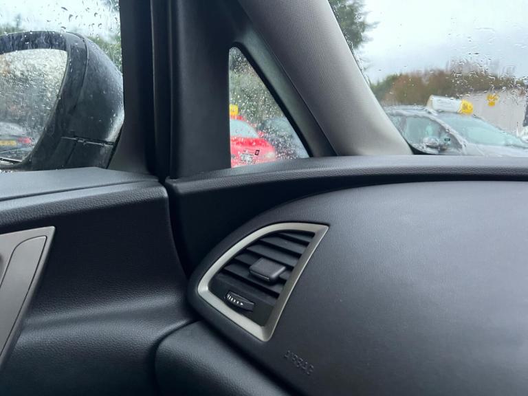 2011 Vauxhall Astra 1.6i 16V Exclusiv 5dr Auto HATCHBACK PETROL Automatic