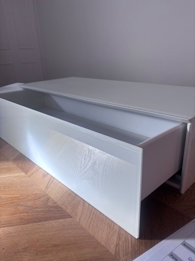 Floating drawer shelf console 