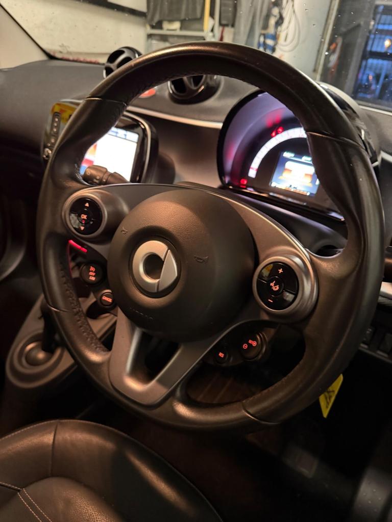 2017 smart fortwo 1.0 Prime Premium 2dr Auto COUPE PETROL Automatic