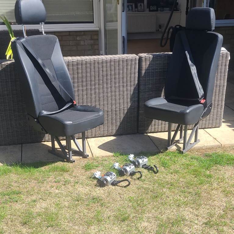 Smart Floor Seating