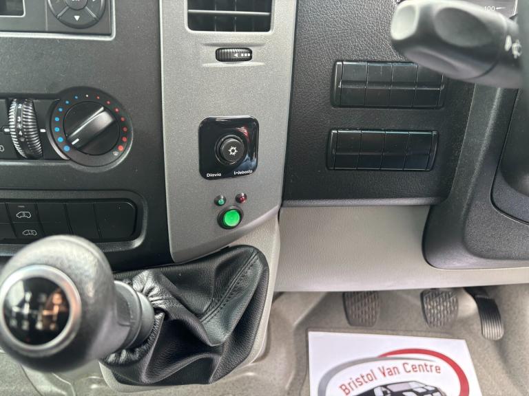 2016 Mercedes-Benz Sprinter 313CDI BlueEFFICIENCY TL9 9-Seater MINIBUS Diesel Manual