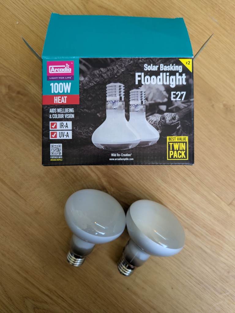 2 x Solar Basking Floodlight