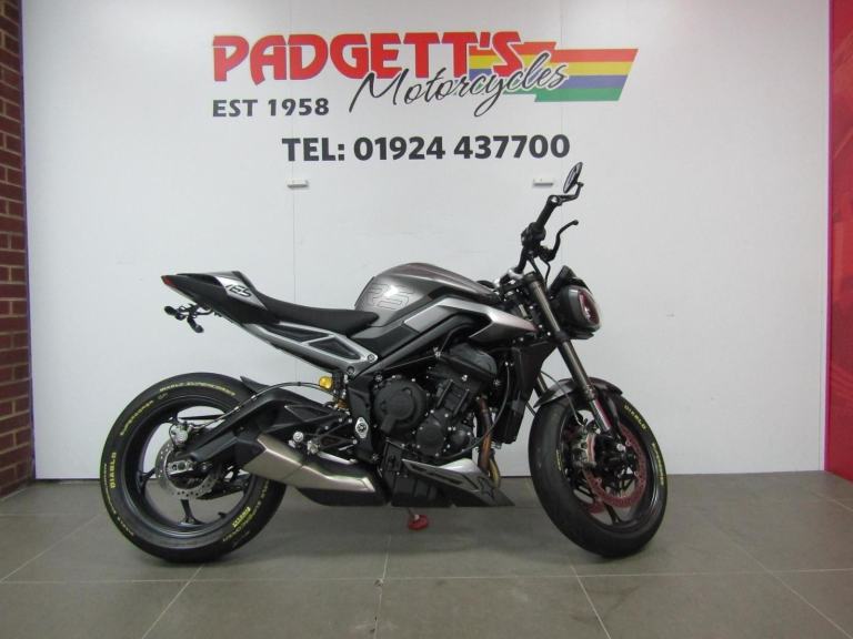 2025 Triumph Street Triple RS
