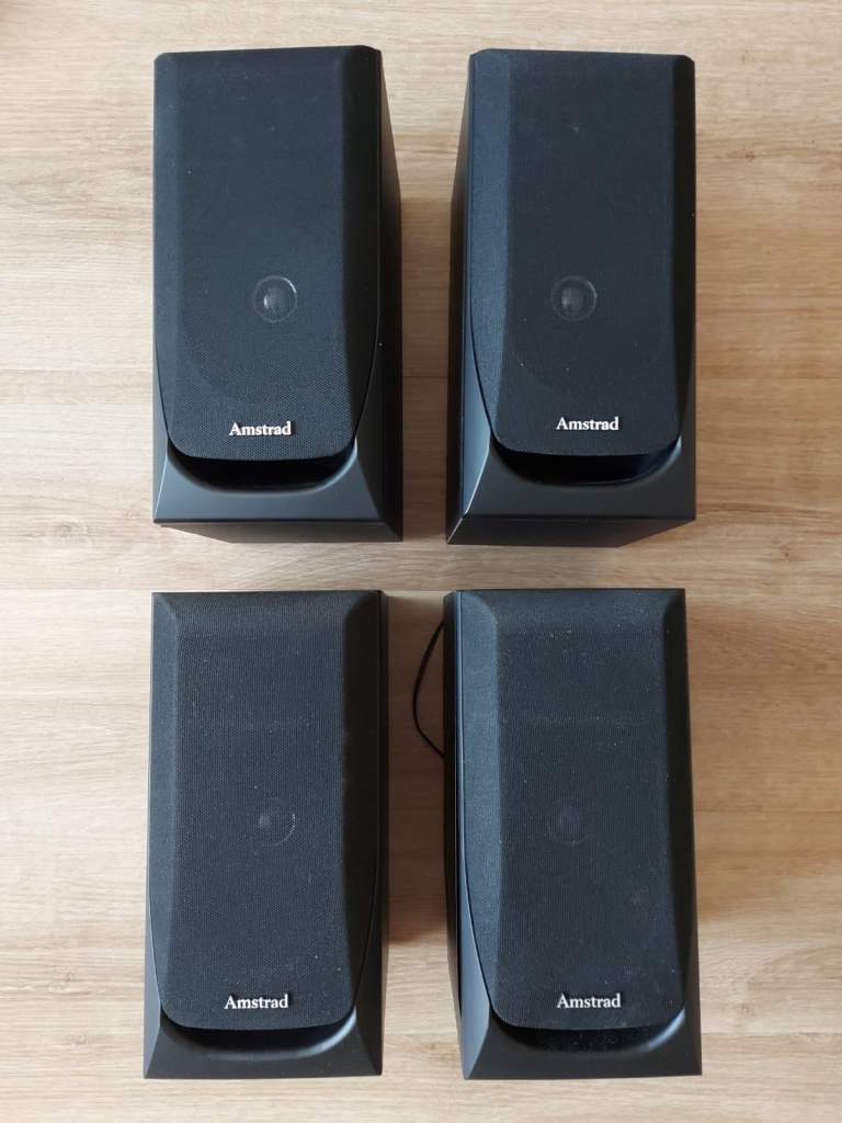 4 AMSTRAD SPEAKERS