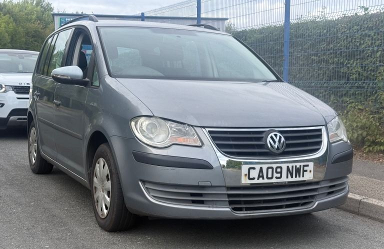 VW Touran Breaking 