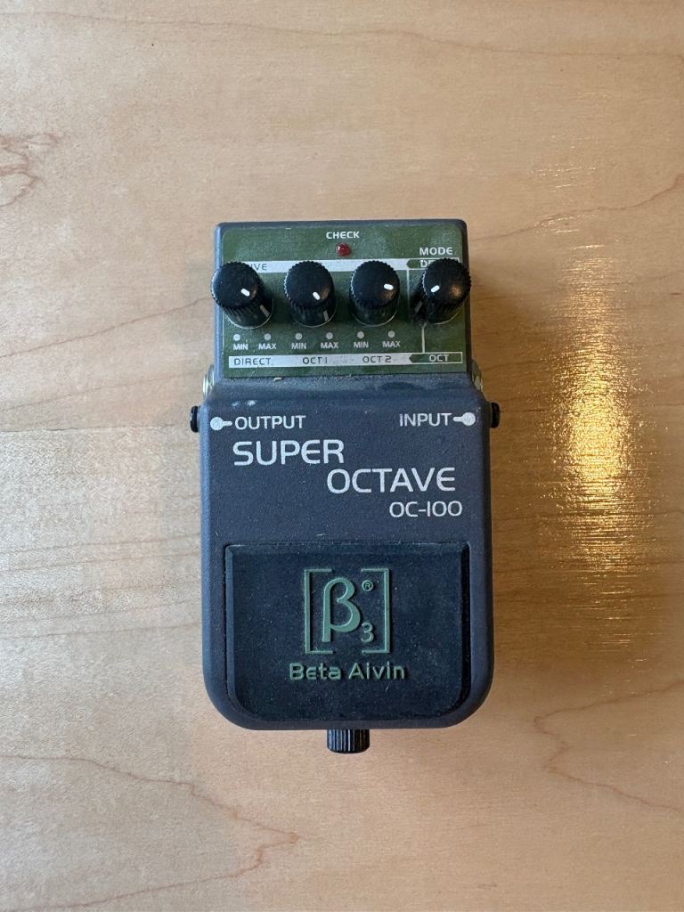 Beta Aivin Super Octave OC100 Guitar Pedal