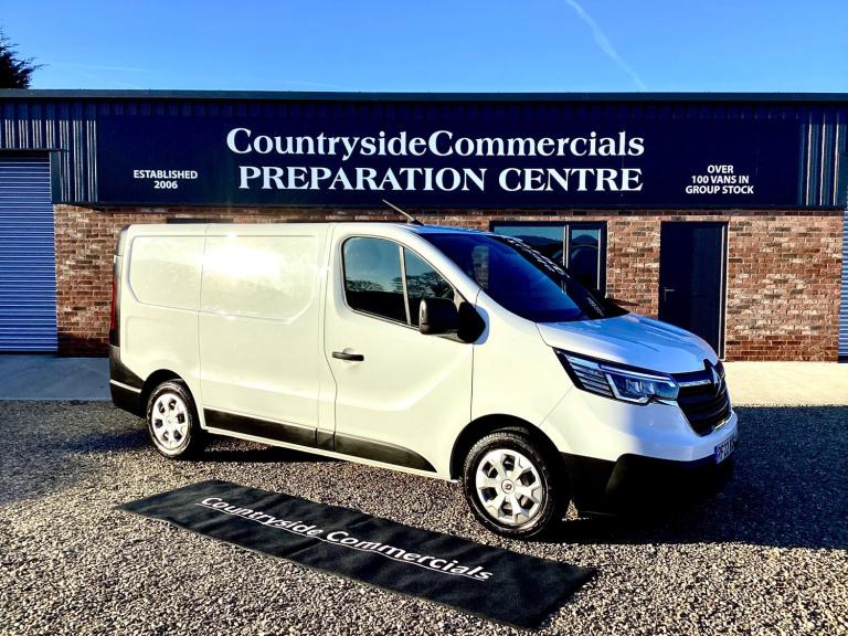 2022 Renault Trafic 2.0DCI 130 BHP BUSINESS VAN / STUNNING CONDITION THROUGHOUT PANEL VAN Diesel ...