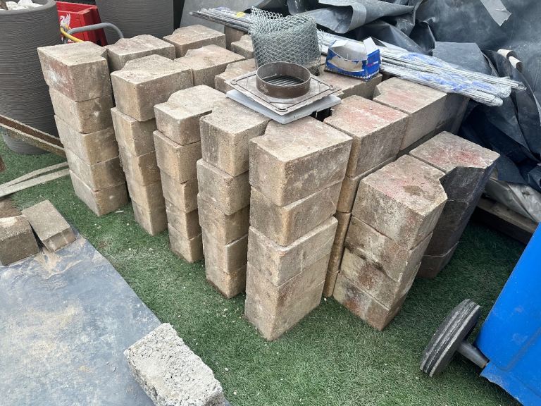 Edging driveway & garden kerbs