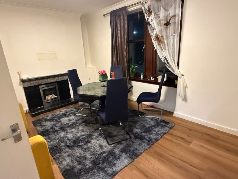 2 double bed fully furnished flat very close to city Center and uni