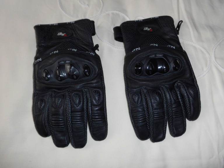 new motorcycle leather gloves!