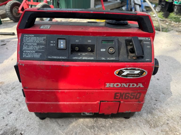 Honda EX650 Petrol Suitcase Generator – Working