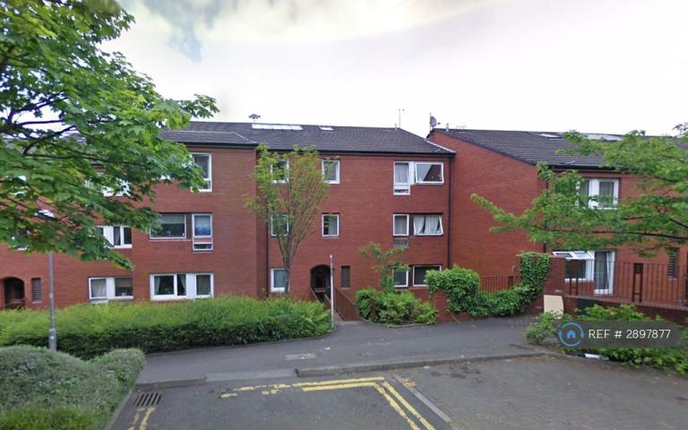 2 bedroom flat in Gillemart Court, Glasgow, G3 (2 bed) (#2897877)